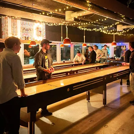 Urban Camper & Bar * København