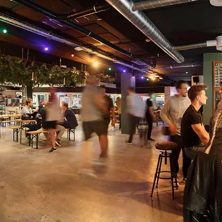 Urban Camper & Bar Vandrerhjem