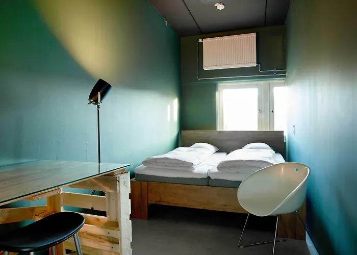 Urban Camper & Bar Hostal Copenhague