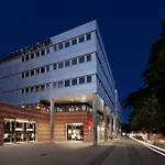 Vandrerhjem Urban Camper & Bar *