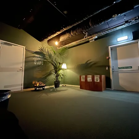 Urban Camper & Bar