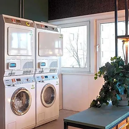 Urban Camper & Bar *