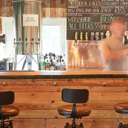 Urban Camper & Bar